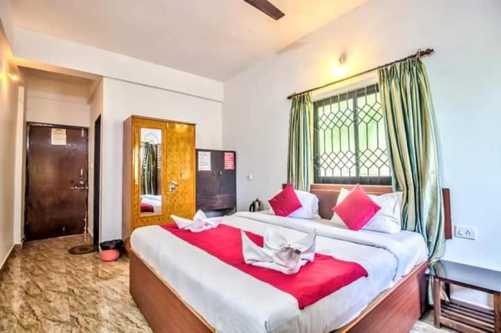 Hotelpornima Отель Пурнима Candolim Bagian luar foto